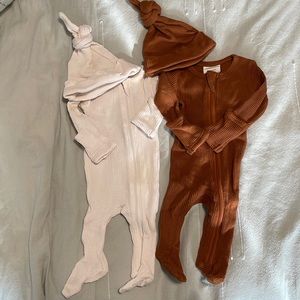 Spearmint waffle collection with knitted hat